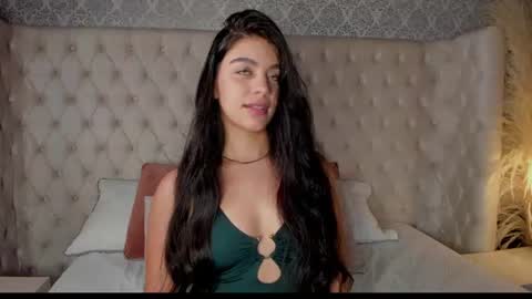 Snapshot of amelrose chatting on June 11, 2026, 4:05 pm ONLYFANS amel rose22 online show from June 11, 2026, 4:05 pm