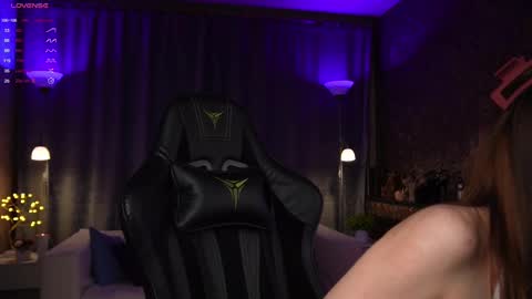 Amy  online show from March 8, 2025, 3:28 am