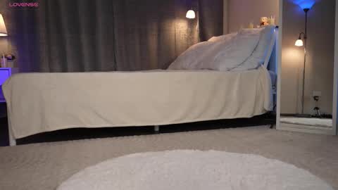 Amy  online show from November 20, 2025, 2:12 am