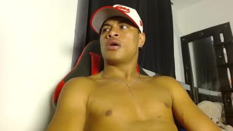 Snapshot of america_27 chatting on October 18, 2025, 9:15 pm AMILCAR online show from October 18, 2025, 9:15 pm