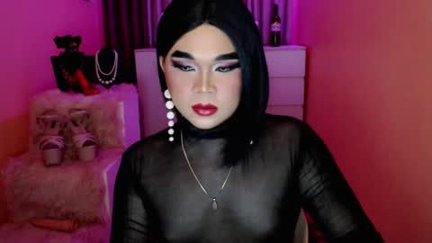 Queen Mireska online show from December 26, 2024, 6:22 pm