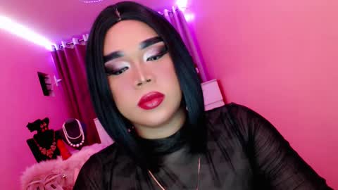 Queen Mireska online show from March 5, 2025, 3:07 pm