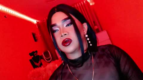 Queen Mireska online show from March 8, 2025, 4:17 pm