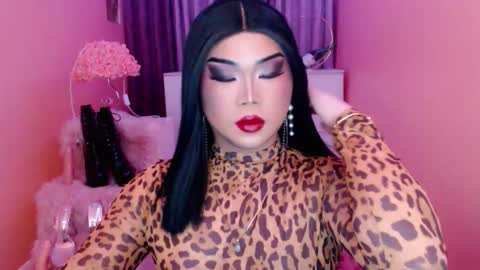 Queen Mireska online show from September 24, 2025, 1:25 pm