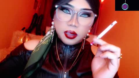 Queen Mireska online show from March 12, 2026, 4:24 pm