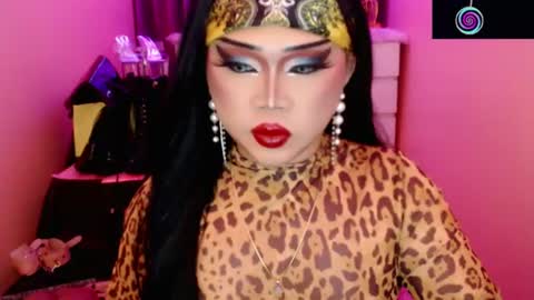 Queen Mireska online show from July 5, 2026, 3:52 pm