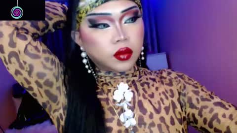 Queen Mireska online show from July 28, 2026, 4:39 pm