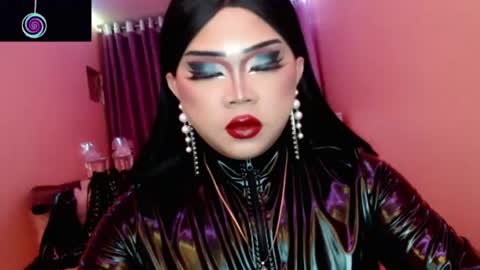 Queen Mireska online show from July 31, 2026, 2:05 pm