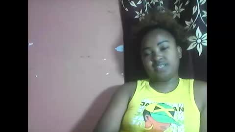 amielle_01 online show from April 28, 2026, 6:13 pm