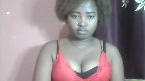 amielle_01 online show from April 30, 2026, 9:30 pm