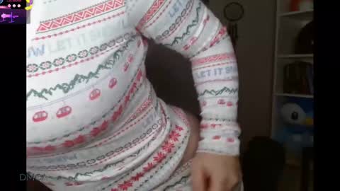 amilust online show from November 8, 2025, 5:01 pm