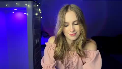 Snapshot of amily_sunray chatting on July 20, 2026, 8:00 pm Amily online show from July 20, 2026, 8:00 pm