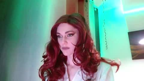 Snapshot of amina____love chatting on April 2, 2026, 11:35 pm amina____love online show from April 2, 2026, 11:35 pm