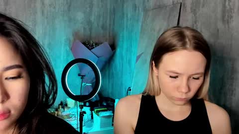 Amina online show from February 22, 2025, 10:20 pm