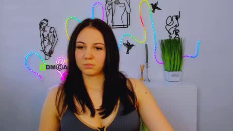 amina_chilli online show from March 3, 2026, 12:44 pm