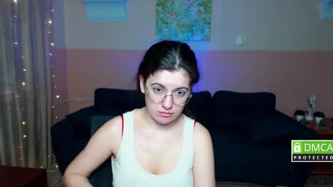 Amina online show from September 21, 2025, 5:31 am