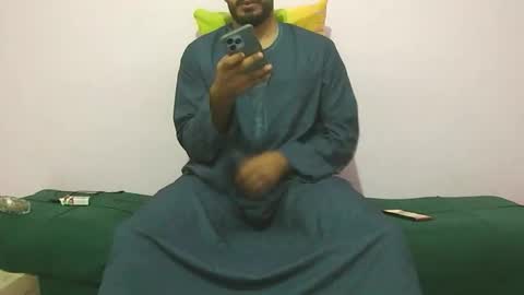 Amir online show from November 11, 2025, 11:27 pm