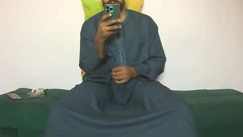 Amir online show from November 20, 2025, 11:21 am