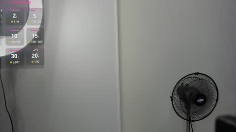 amira_princesswc online show from November 2, 2025, 7:05 pm