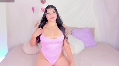 amira_princesswc online show from April 6, 2026, 7:15 pm