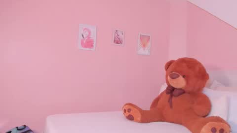 Amira Sanz online show from October 15, 2025, 11:32 am