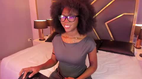 amirajones online show from June 15, 2026, 8:55 pm
