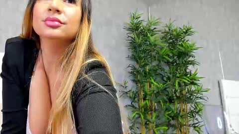 amirarees online show from October 30, 2025, 6:59 am