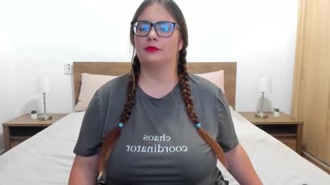 Amira Vyxen online show from September 8, 2025, 6:18 pm