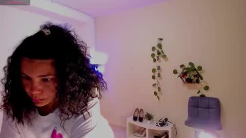 Snapshot of ammelya chatting on October 13, 2025, 7:25 pm Amelya online show from October 13, 2025, 7:25 pm