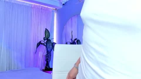 Ammy Nova online show from January 7, 2026, 8:11 pm