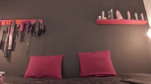 ammytorrez_ online show from November 28, 2025, 11:13 am