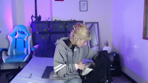 Amnesia online show from October 6, 2025, 12:35 pm