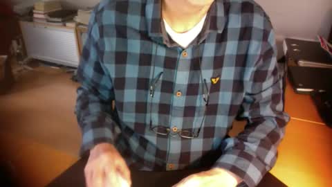 Amor2200 online show from February 23, 2026, 8:12 am