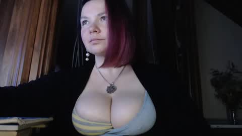 amorelara online show from January 31, 2025, 4:14 am