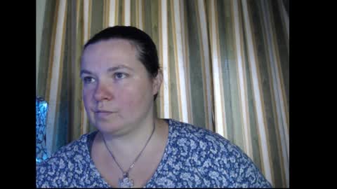 amorelara online show from September 15, 2025, 10:15 am