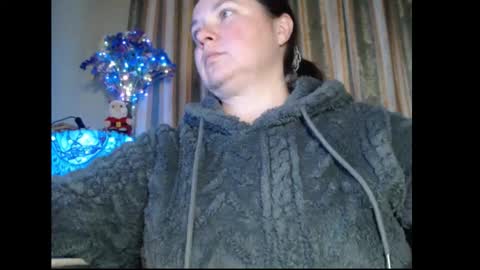 amorelara online show from October 6, 2025, 3:31 pm