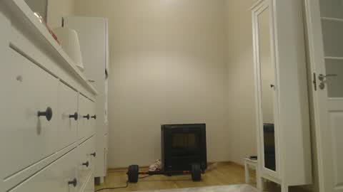 Snapshot of amoremeoww chatting on December 27, 2024, 4:21 pm miss unforgettable online show from December 27, 2024, 4:21 pm