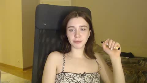 Snapshot of amoremeoww chatting on January 23, 2025, 6:45 pm miss unforgettable online show from January 23, 2025, 6:45 pm