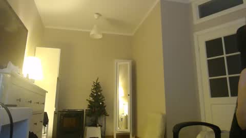 Snapshot of amoremeoww chatting on February 9, 2025, 10:42 am miss unforgettable online show from February 9, 2025, 10:42 am