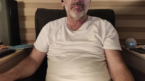 Snapshot of amorlin chatting on May 1, 2026, 5:17 pm AmorLin online show from May 1, 2026, 5:17 pm