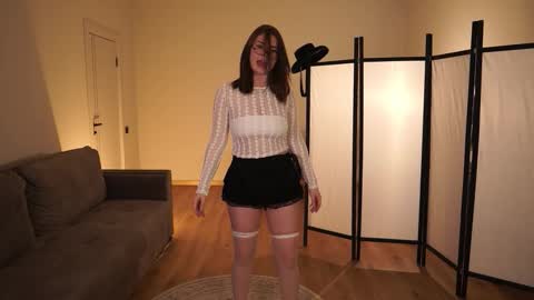 Snapshot of amourdemavie_ chatting on February 1, 2026, 12:59 pm Ada online show from February 1, 2026, 12:59 pm