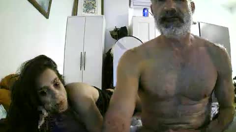 amram1985 online show from April 25, 2026, 4:48 am