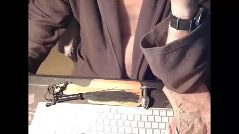 amslave4f online show from December 26, 2024, 9:11 am