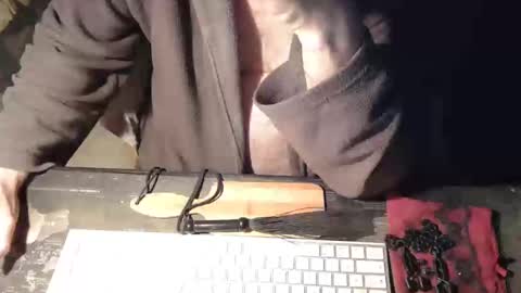 amslave4f online show from March 10, 2025, 8:26 am