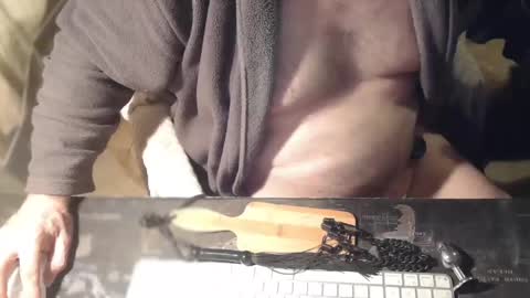 amslave4f online show from September 24, 2025, 7:12 am