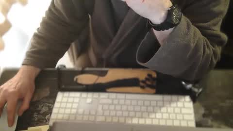 amslave4f online show from April 26, 2026, 12:14 pm