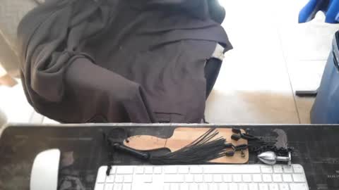 amslave4f online show from July 20, 2026, 10:29 am