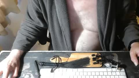amslave4f online show from July 22, 2026, 7:22 am