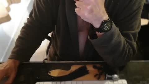 amslave4f online show from August 6, 2026, 8:05 am
