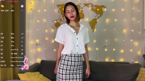 Amura Kim online show from December 9, 2024, 5:30 pm